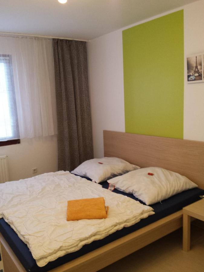 Jugendgastehaus Lichterfelde Hostel Берлин Екстериор снимка