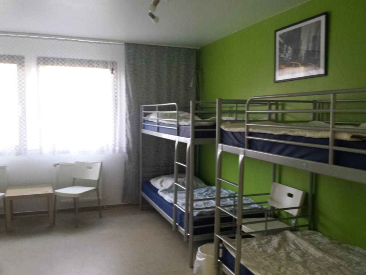 Jugendgastehaus Lichterfelde Hostel Берлин Екстериор снимка